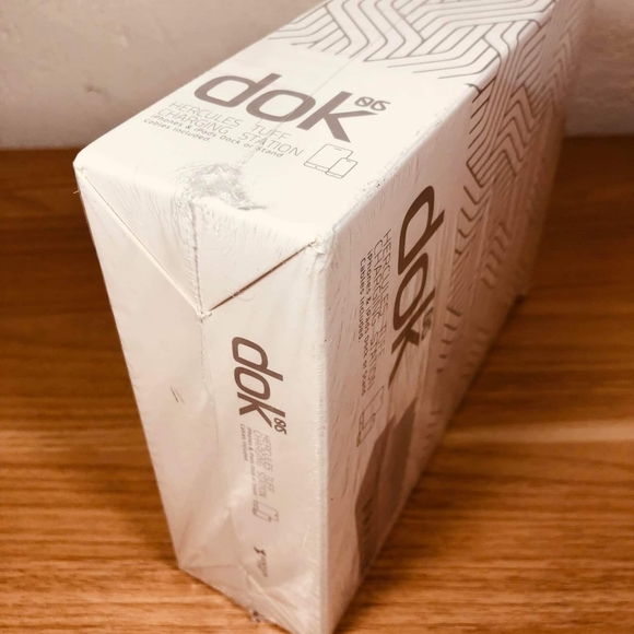 Hercules Tuff Charging Dock For Multiple Devices - Picture 3 of 5